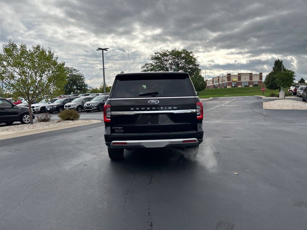 Used 2024 Ford Expedition Limited AWD/4WD image 7