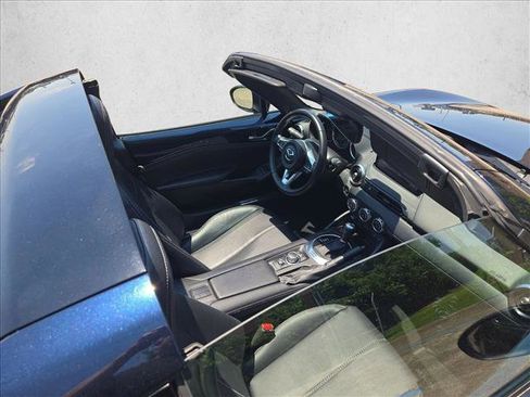 Used 2025 MAZDA MX-5 Miata RF Grand Touring RWD image 26