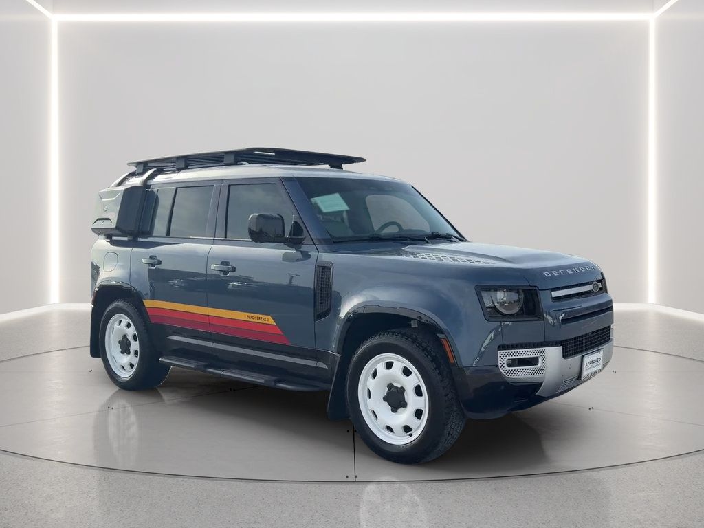 Used 2025 Land Rover Defender 110 S AWD/4WD image 3