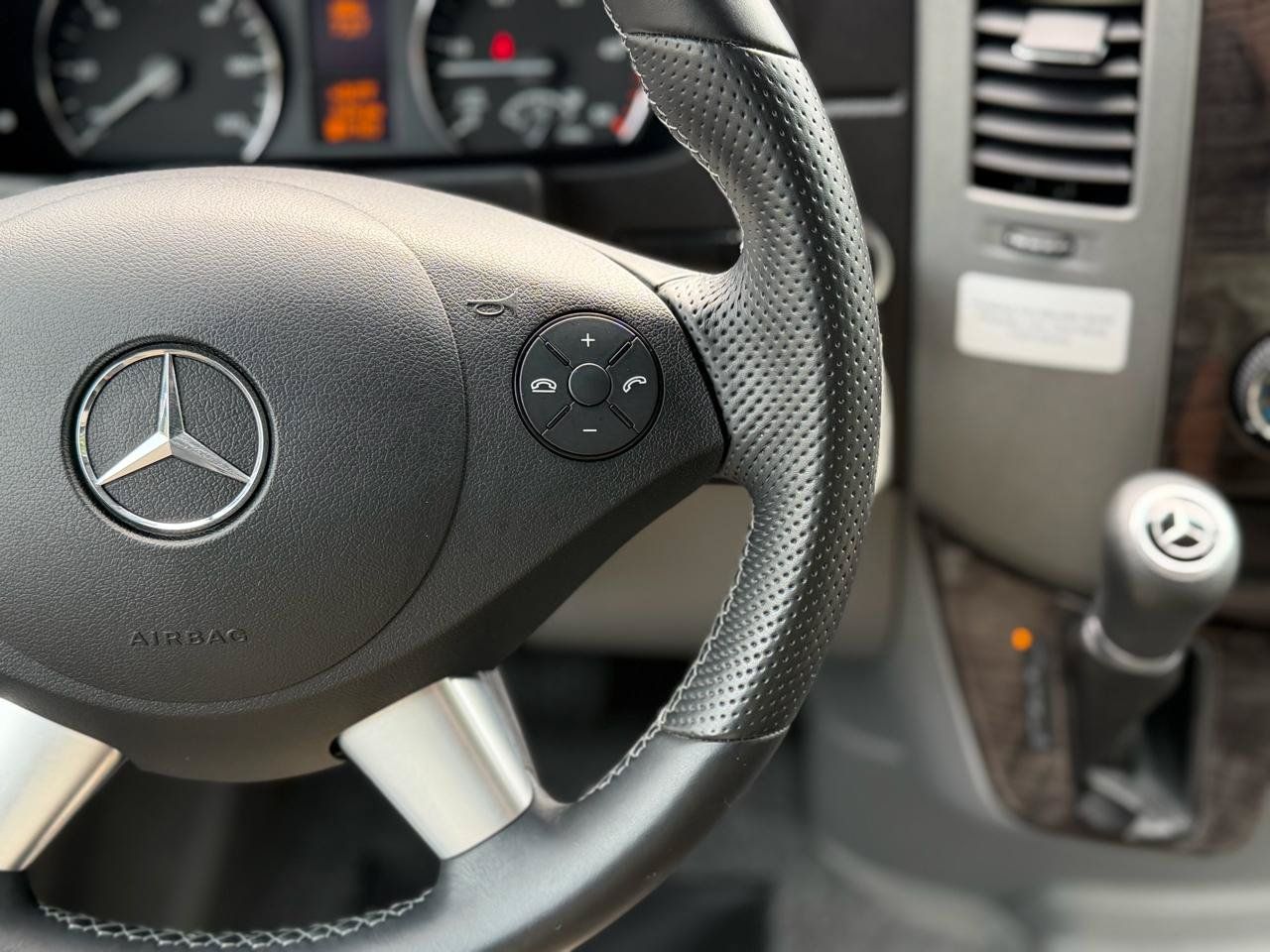 Used 2017 Mercedes-Benz Sprinter 3500 image 47