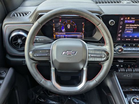 Used 2023 Chevrolet Colorado Z71 w/ Z71 Convenience Package 2 image 13