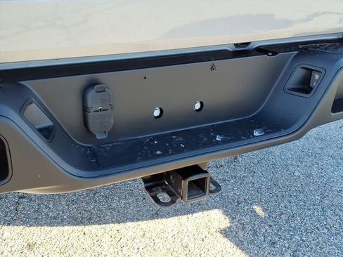 Used 2021 Jeep Gladiator Sport image 4