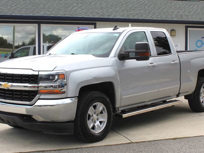Used 2018 Chevrolet Silverado 1500 LT w/ Trailering Package