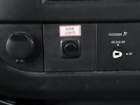 Used 2016 Chevrolet Express 4500 w/ Chrome Appearance Package image 23