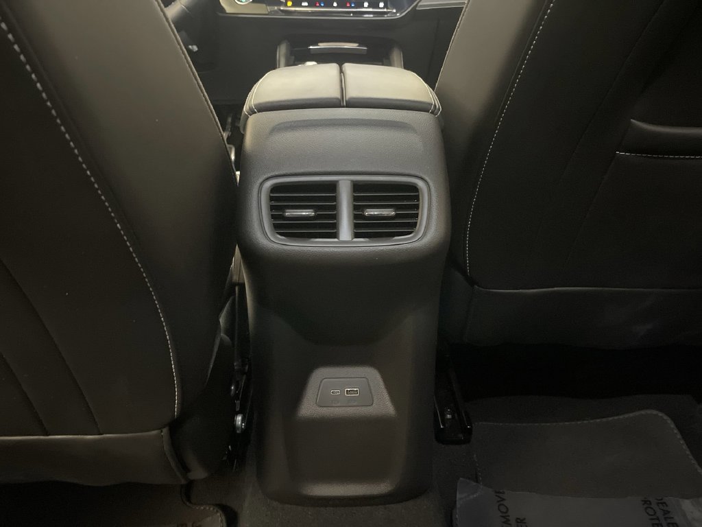 Used 2024 Buick Envision Sport Touring AWD/4WD image 13