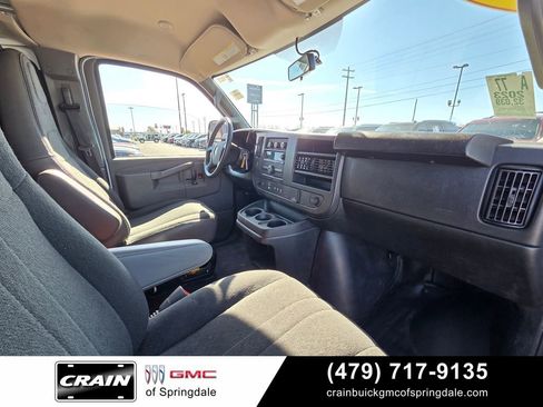 Used 2023 GMC Savana 2500 w/ Driver Convenience Package RWD image 26