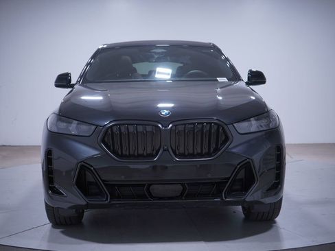 Used 2024 BMW X6 xDrive40i w/ Executive Package image 4