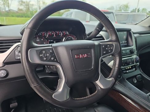 Used 2016 GMC Yukon SLT AWD/4WD image 9