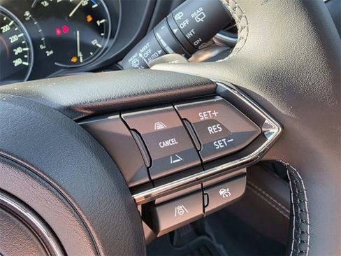 New 2025 MAZDA CX-5 Signature image 13