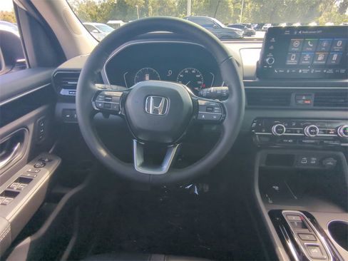 New 2025 Honda Pilot EX-L image 15