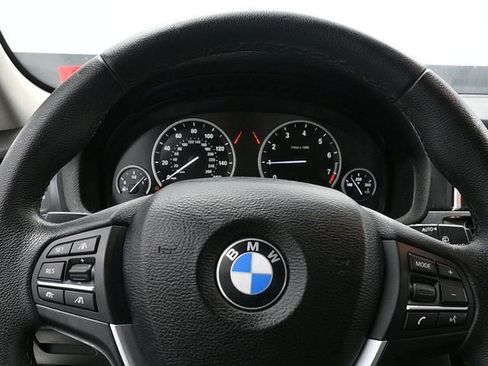 Used 2017 BMW X3 xDrive28i image 9