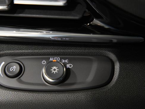 New 2026 Buick Envista Sport Touring FWD image 27