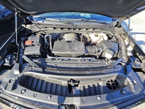 Used 2025 Cadillac Escalade Sport Platinum image 8