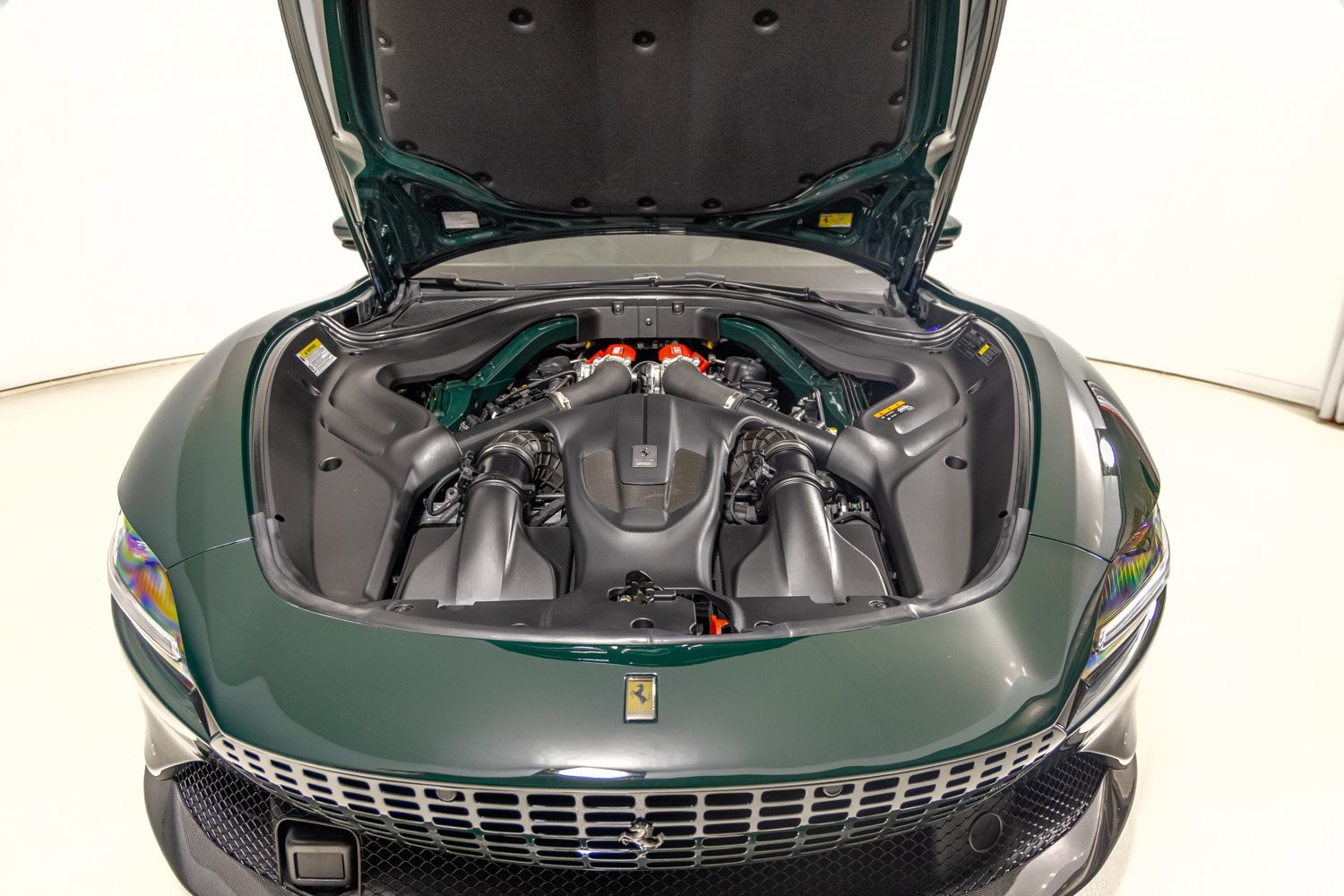 Used 2021 Ferrari Roma RWD image 38
