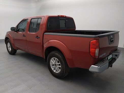 Used 2017 Nissan Frontier SV image 3