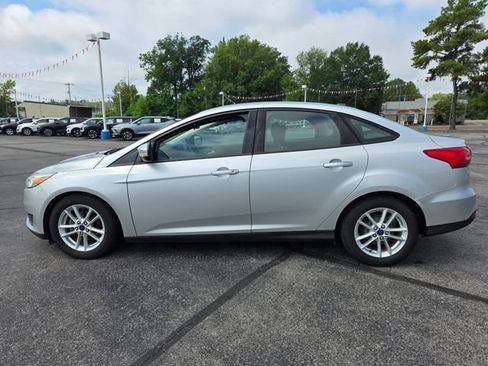 Used 2015 Ford Focus SE FWD image 7