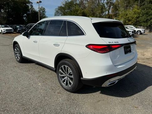 Used 2026 Mercedes-Benz GLC 300 4MATIC image 5