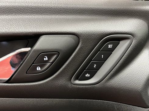 Used 2023 GMC Acadia Denali w/ Denali Ultimate Package image 25