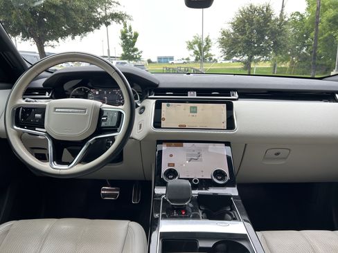 Used 2023 Land Rover Range Rover Velar R-Dynamic S AWD/4WD image 27