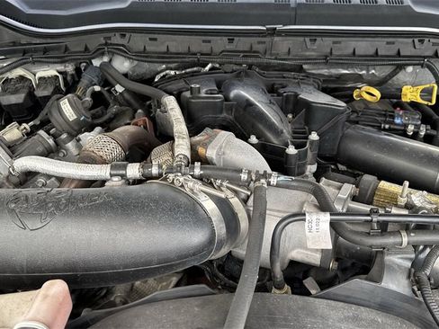 Used 2017 Ford F350 Lariat w/ Chrome Package image 60