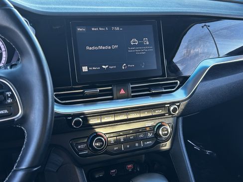 Certified 2022 Kia Niro LXS image 26