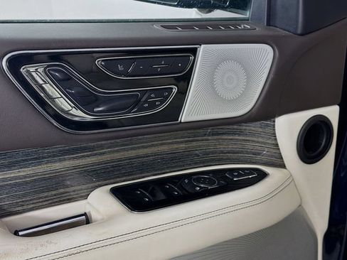 Used 2020 Lincoln Navigator L Black Label AWD/4WD image 21