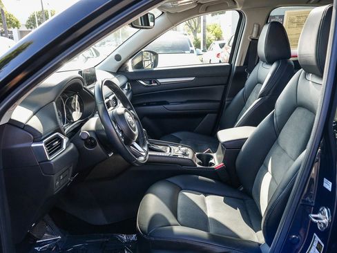 Used 2017 MAZDA CX-5 Touring w/ Preferred Equipment Package FWD image 16