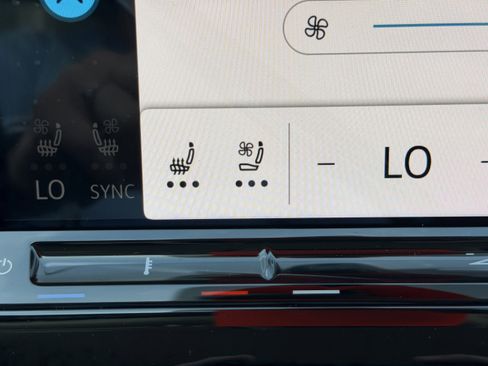 New 2026 Volkswagen Atlas SE image 19