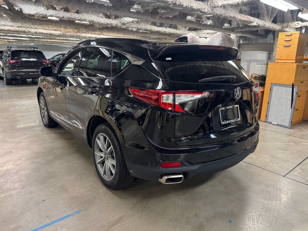 Certified 2024 Acura RDX w/ Technology Package AWD/4WD image 8