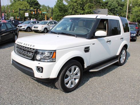 Used 2016 Land Rover LR4 HSE Silver Edition AWD/4WD image 2