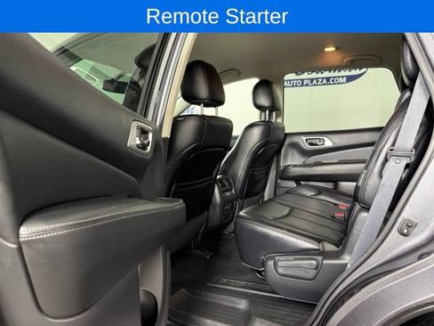 Used 2019 Nissan Pathfinder SL AWD/4WD image 12