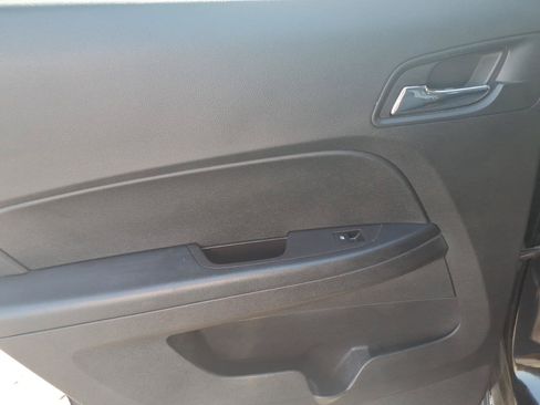 Used 2016 GMC Terrain SLE FWD image 11