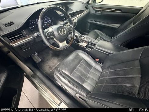 Used 2016 Lexus ES 350 w/ Luxury Package w/Wood Trim FWD image 11