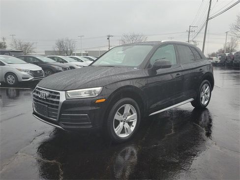 Used 2018 Audi Q5 2.0T Premium w/ Convenience Package image 3