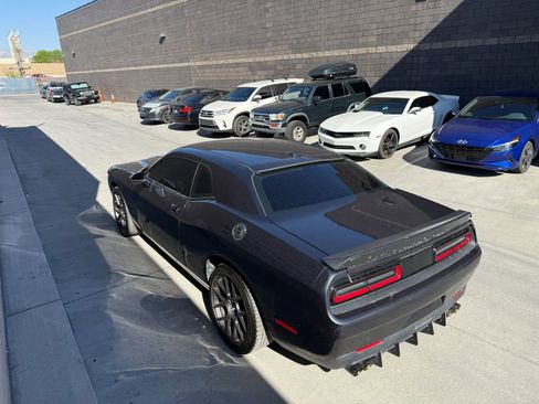 Used 2019 Dodge Challenger SXT w/ Blacktop Package RWD image 5