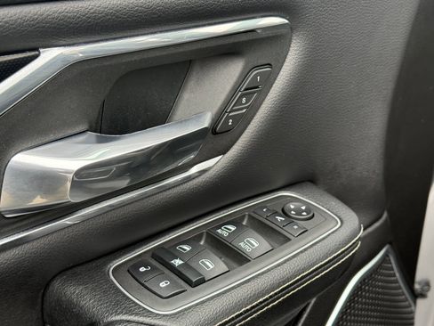 Used 2022 RAM 1500 Laramie w/ Sport Appearance Package image 8