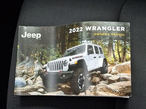 Used 2022 Jeep Wrangler Unlimited Sport AWD/4WD image 25