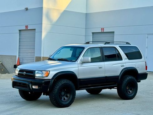 Used 1999 Toyota 4Runner Limited AWD/4WD image 4