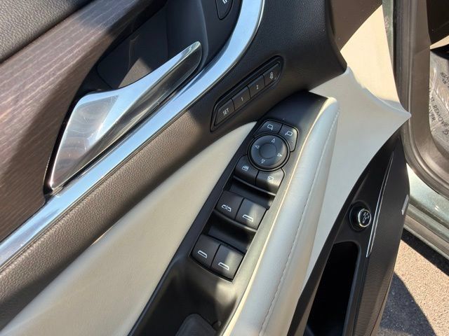 Used 2023 Buick Enclave Avenir w/ Avenir Technology Package AWD/4WD image 22