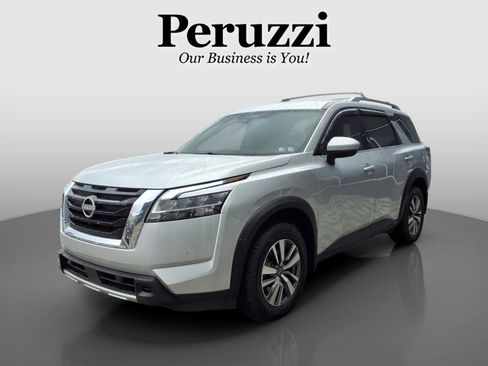 Certified 2023 Nissan Pathfinder SL AWD/4WD image 8