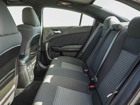 Used 2019 Dodge Charger GT w/ Blacktop Package image 18