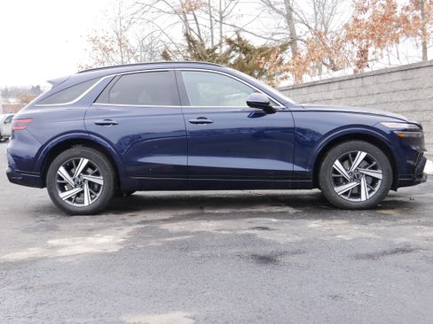 Used 2026 Genesis GV70 3.5T Sport Advanced image 8