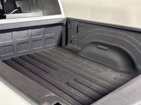New 2026 RAM 2500 Laramie AWD/4WD image 21