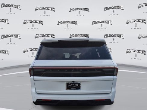New 2026 Lincoln Navigator L Reserve AWD/4WD image 4