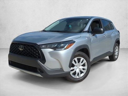 Used 2022 Toyota Corolla Cross L FWD image 1