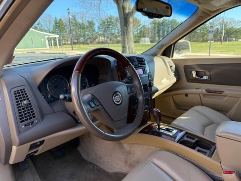 Used 2006 Cadillac SRX w/ Drivers Level One Package AWD/4WD image 11