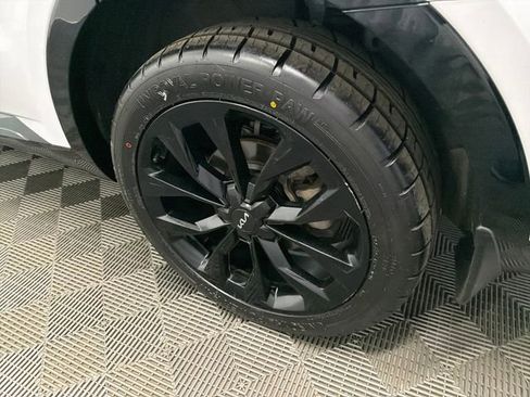 Certified 2023 Kia Sorento SX AWD/4WD image 50