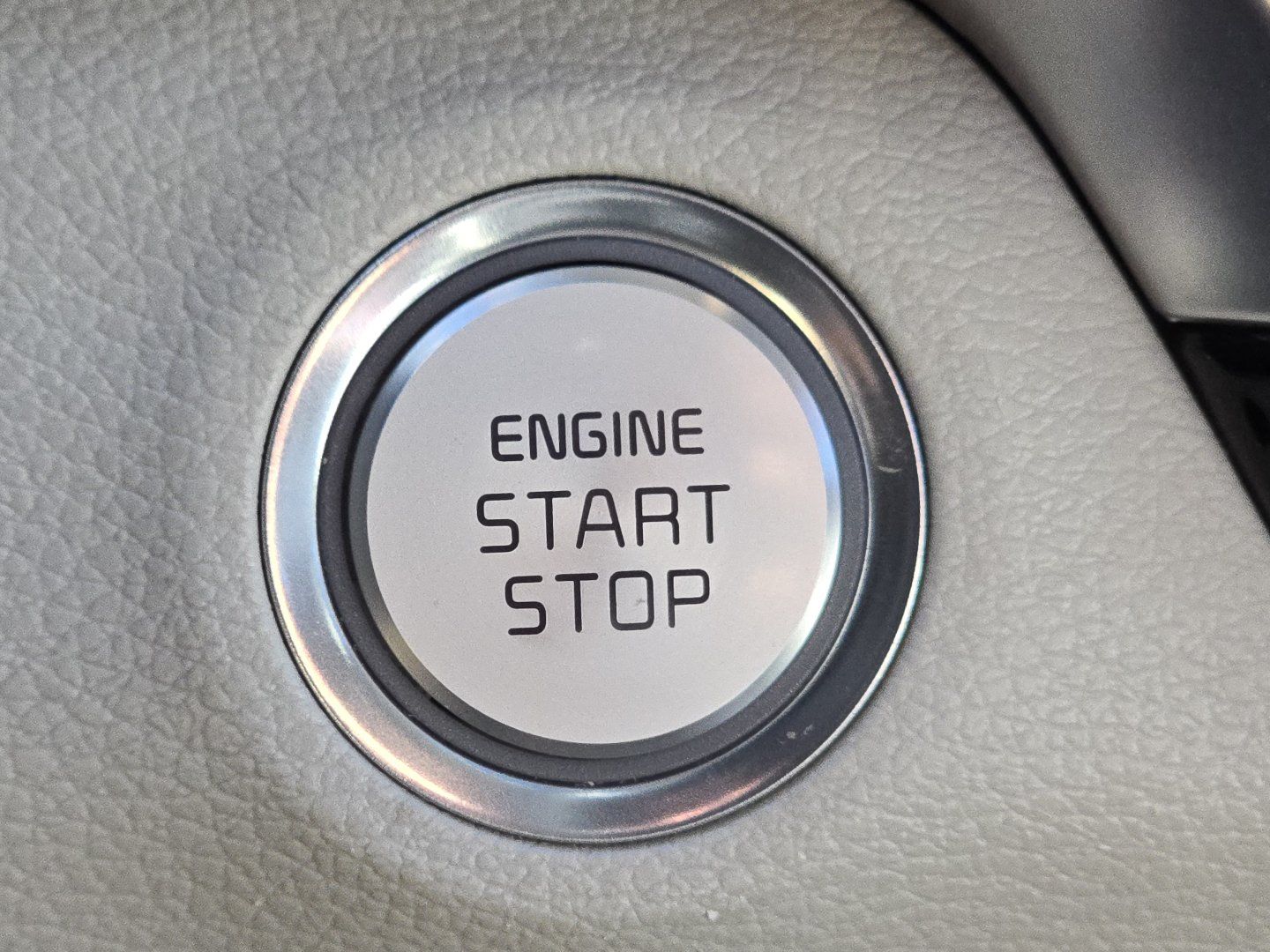 Used 2022 Kia Telluride S AWD/4WD image 35