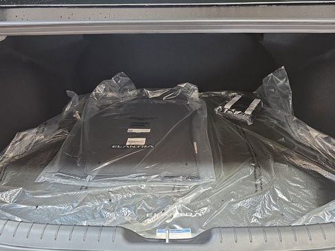 New 2026 Hyundai Elantra SE image 12