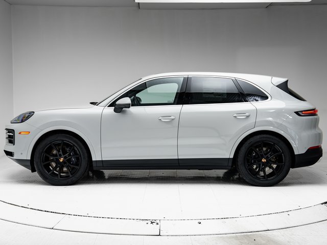 Certified 2026 Porsche Cayenne AWD/4WD image 2